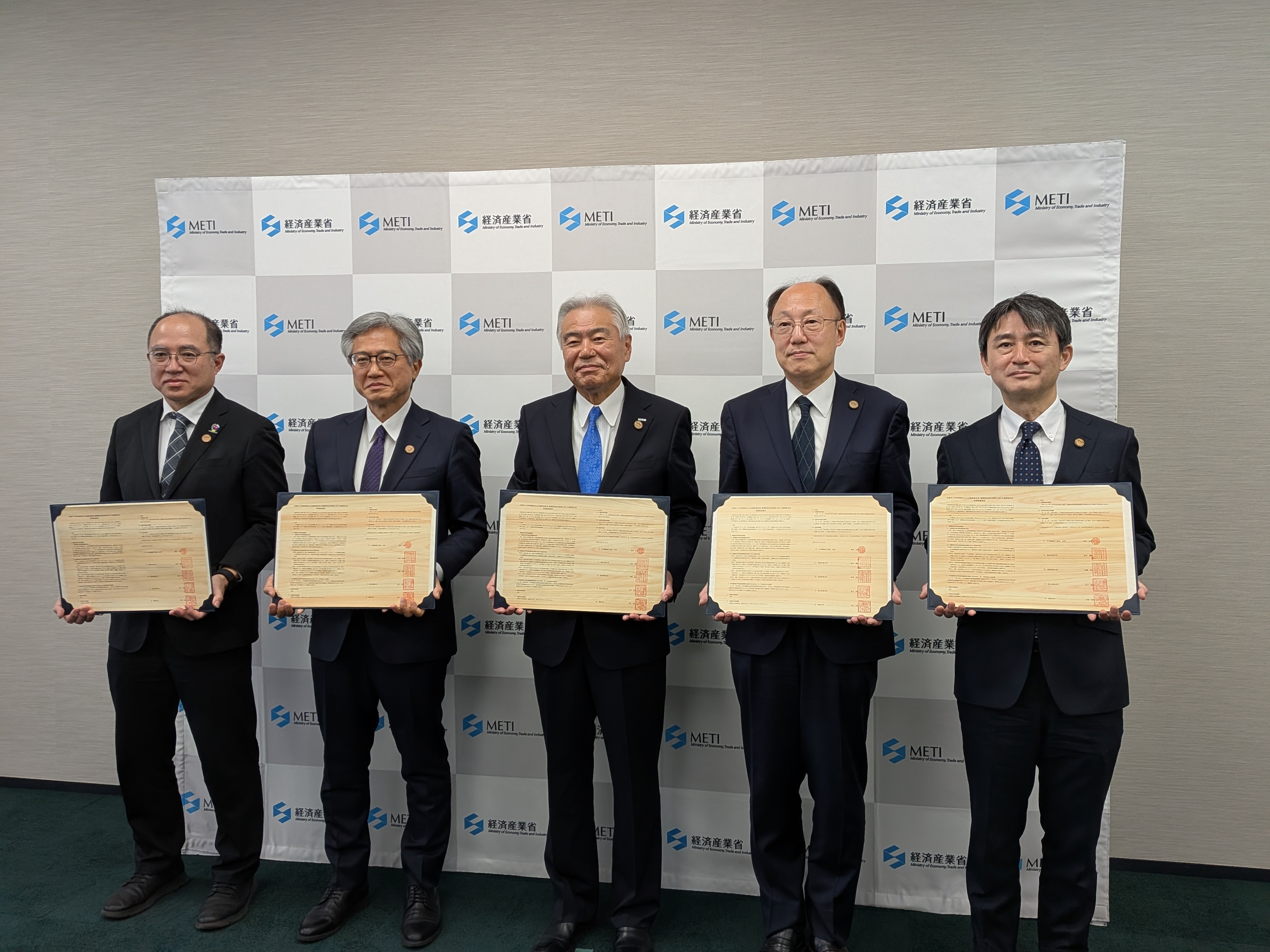 高齢者住宅2020年97・0万戸と予測